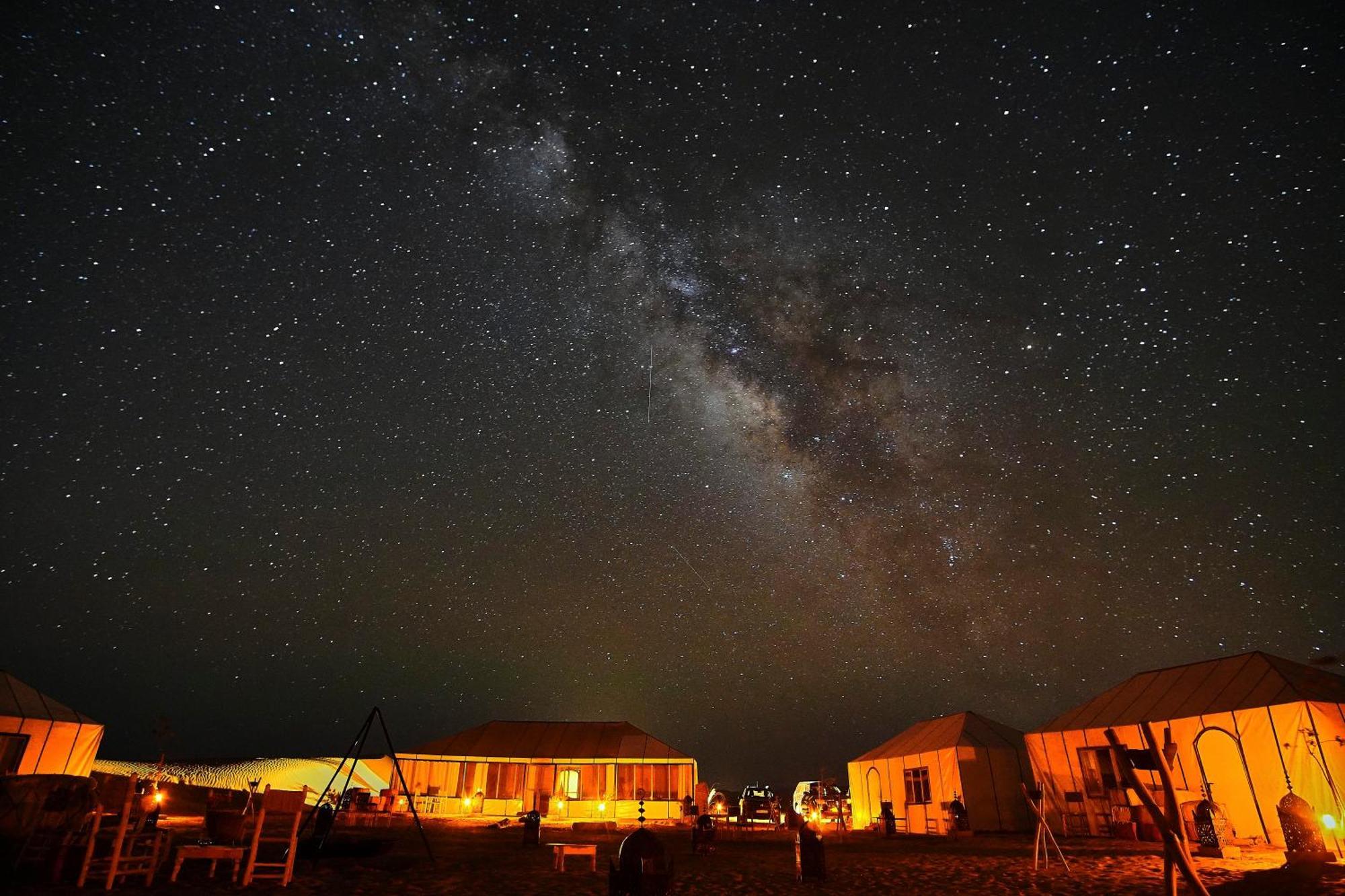 Desert Luxury Camp Мерзуга Экстерьер фото